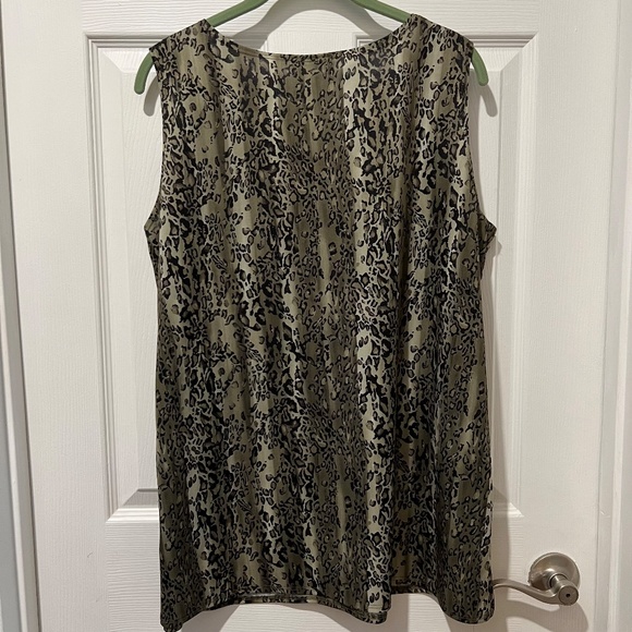 ANIMAL PRINT TANK - Picture 2 of 5